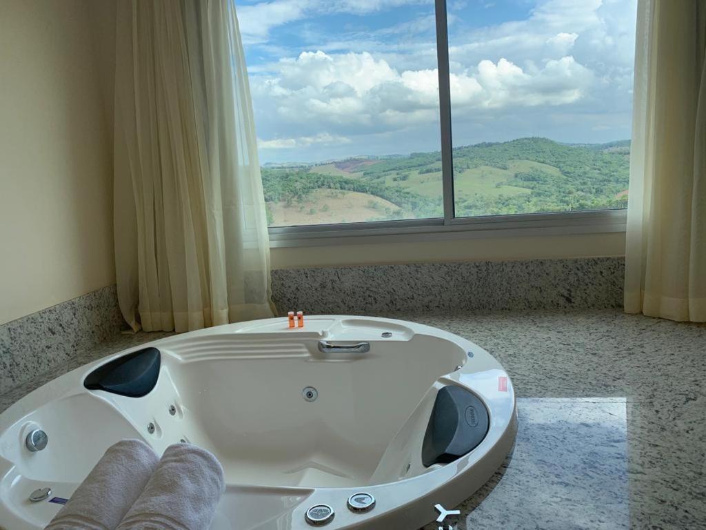Hotel Mirante Sao Bras São Brás do Suaçuí Eksteriør billede